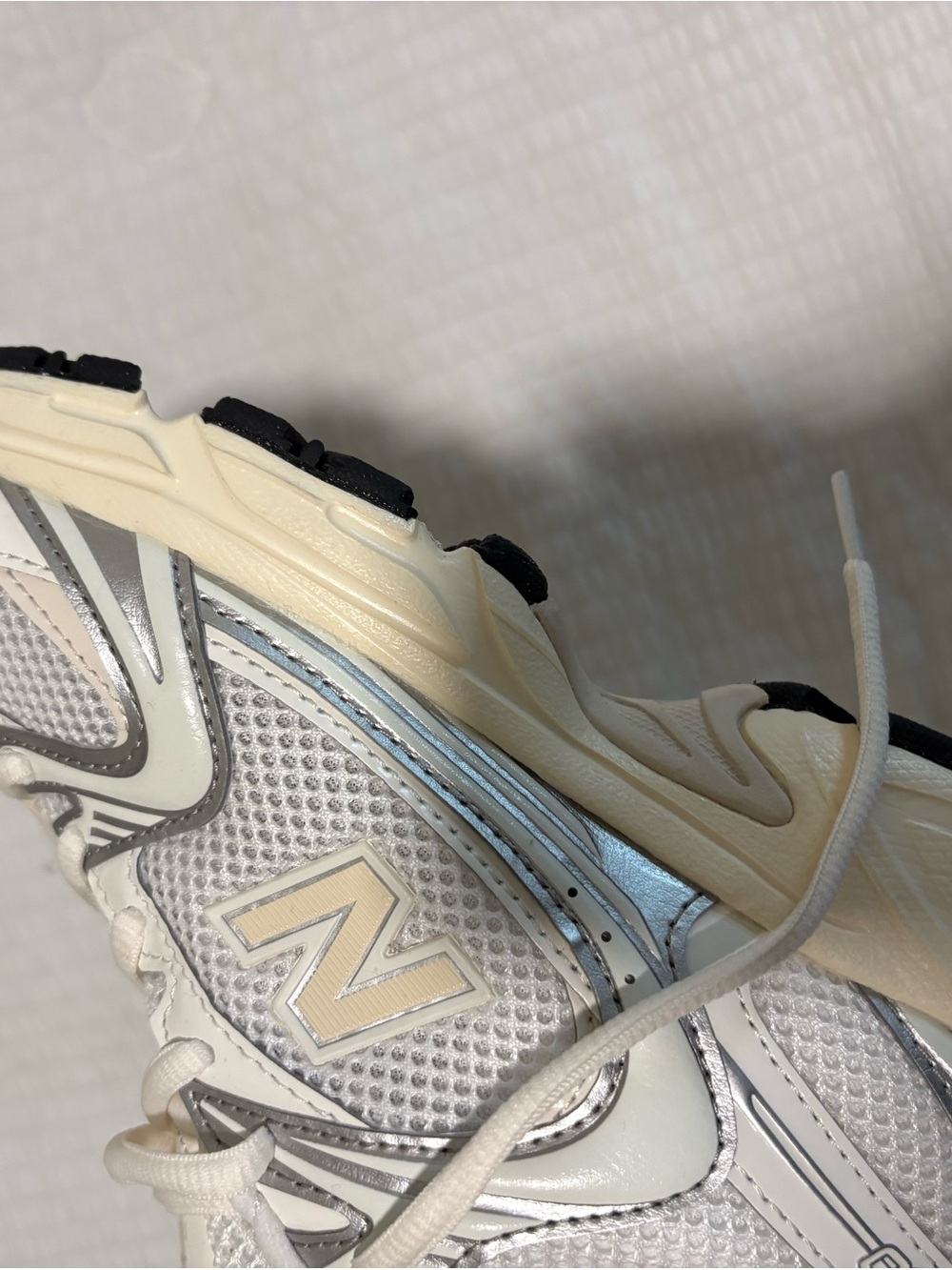 New Balance Women's White and Cream Mesh Running Sneakers - Picture 4 of 5